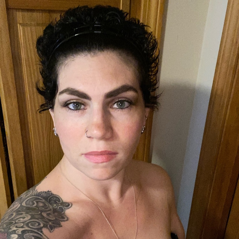 Meet your Posher, Krystal